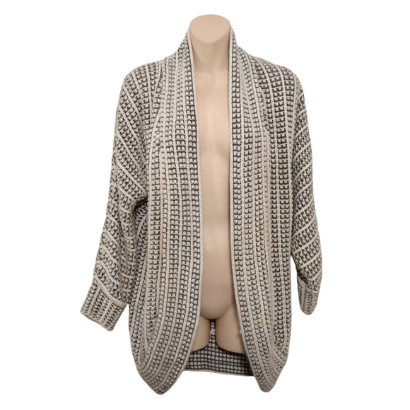 🎟️BOGO FREE🎟️ Pink Rose Textured Open Front Long Cardigan Sweater Sz S - Picture 1 of 6